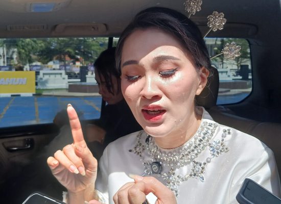 Gubernur Sherly Bakal Ganti Pejabat yang Tidak Bisa Kerja
