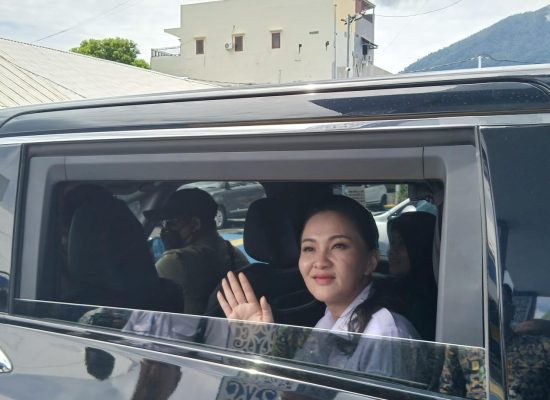 Gubernur Sherly Beri Sinyal Rotasi Pejabat