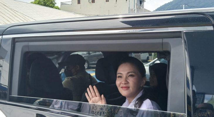 Gubernur Sherly Beri Sinyal Rotasi Pejabat