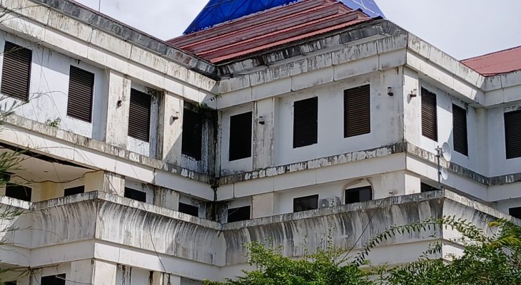 Kantor Gubernur Maluku Utara Tampak Kusam
