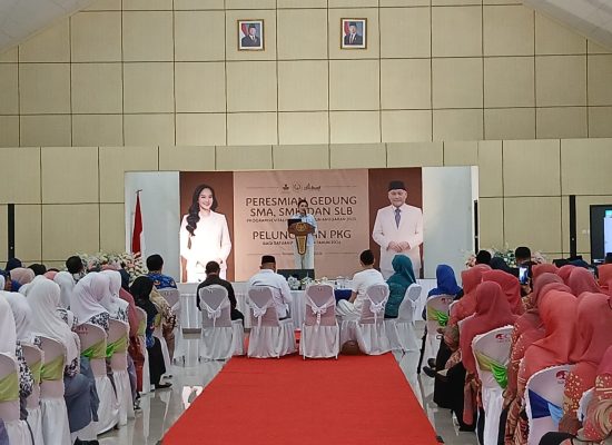 Resmikan Auditorium SMAN 5 Ternate, Gubernur Sherly Dorong Peningkatan Fasilitas Sekolah