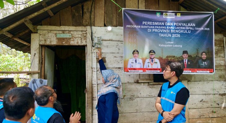 Lewat BPBL, Kementerian ESDM dan PLN Wujudkan Penyambungan Listrik Gratis bagi 750 Warga Bengkulu