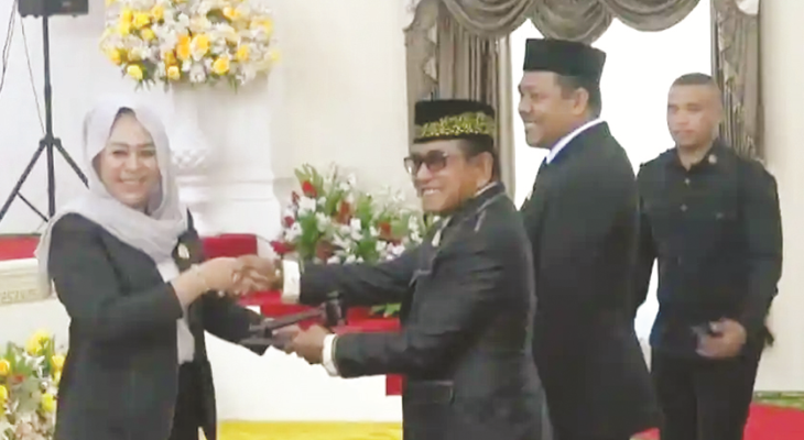 Dulu Guru Honorer sekarang Pegang Palu DPRD