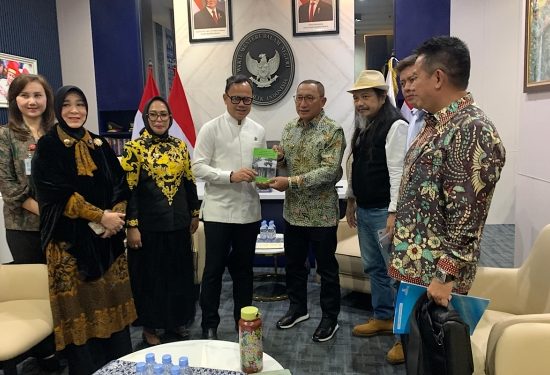 Wali Kota Ternate Paparkan Kesiapan Pelaksanaan Rakernas JKPI ke Wamendagri