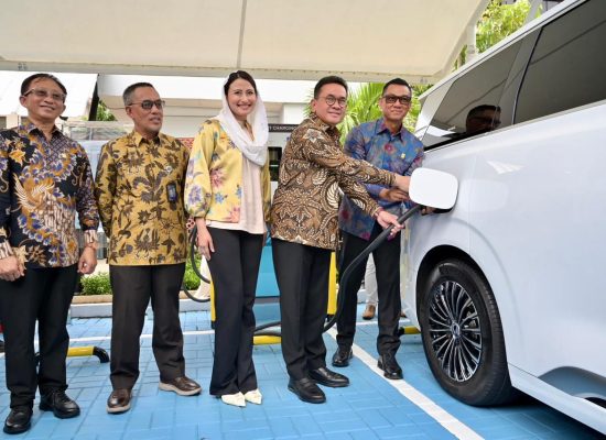 Kolaborasi PLN dan Kementerian Perdagangan Hadirkan SPKLU Ultra Fast Charging