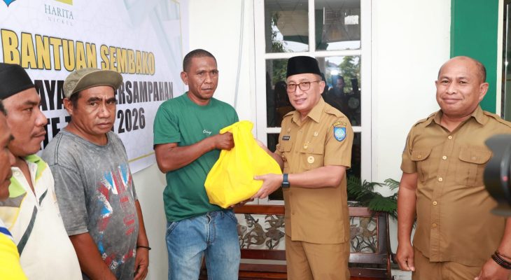 Petugas Sampah di Kota Ternate Dapat Bantuan Bahan Pokok 