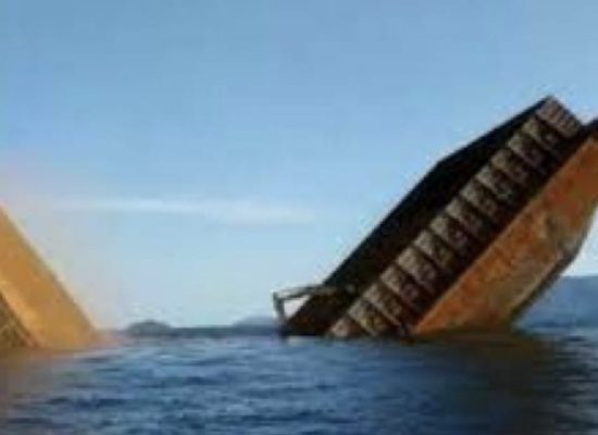 Bawa Ore Nikel, Kapal TB Bahar 98 Terbalik di Perairan Desa Sawai Halteng