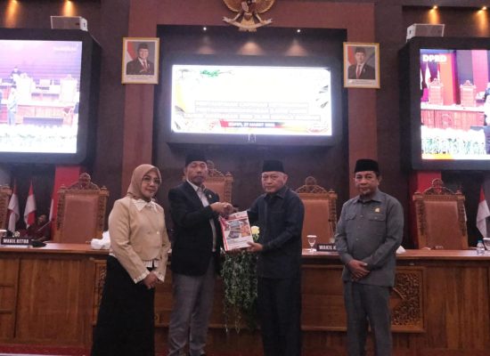 Ekonomi Maluku Utara Melonjak, Pengangguran Jadi Catatan di LKPJ 2025