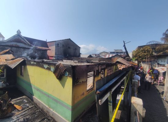 4 Rumah di Bastiong Talangame Terbakar