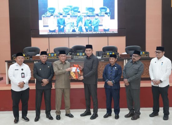 Pemkot Ternate Sampaikan LKPJ 2025 ke DPRD