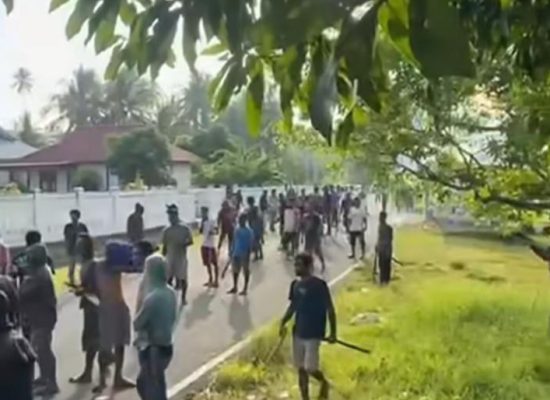 Seorang Kakek di Desa Bobane Jaya, Patani Barat Diduga Dibunuh saat Pergi Kebun, Massa Incar Pelaku