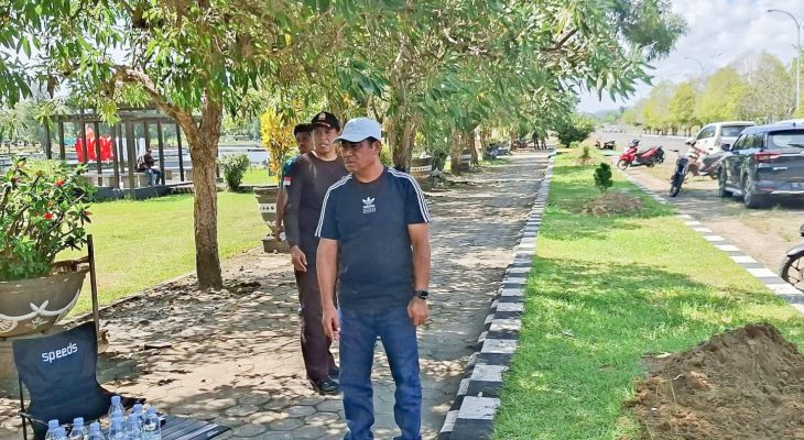 Program Go Green, Bupati Haltim Pimpin Penanaman Pohon di Kawasan Pemerintahan