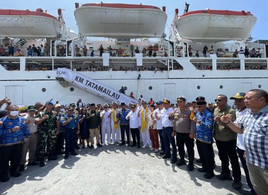 Gubernur Wujudkan Konektivitas, KM Tatamailau Berlayar Perdana dari Tobelo