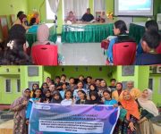 Poltekkes Ternate Latih Kader Remaja Desa Juanga untuk Edukasi Kesehatan Reproduksi