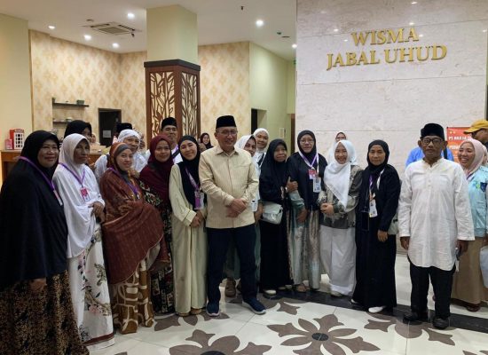 Wali Kota Ternate Cek Kesiapan Jemaah Calon Haji di Embarkasi Makassar