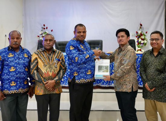 Perkuat Sinergi Energi Bersih di Tanah Papua, PLN UIP MPA Dorong Percepatan Pembangunan PLTM Wabudori 1,2 MW untuk Masyarakat Supiori