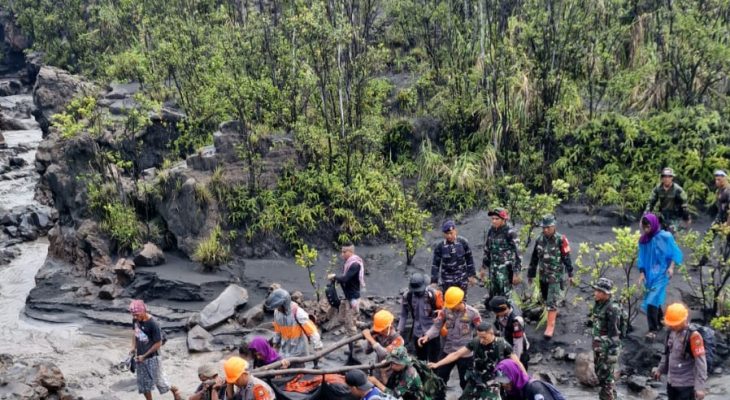 Satu Pendaki Gunung Dukono Ditemukan Meninggal, Dua Masih Dalam Pencarian