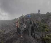 Dua Korban Erupsi Gunung Dukono Asal Singapura Ditemukan 20 Meter dari Bibir Kawah