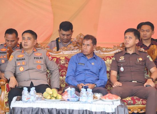 Ikut Panen Raya Jagung, Kapolres Haltim: Polri Siap Dukung Program Pemerintah