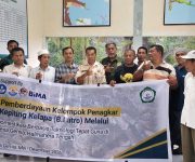 Dosen Unkhair Kembangkan Budidaya Kepiting Kelapa di Gemia Halmahera Tengah 