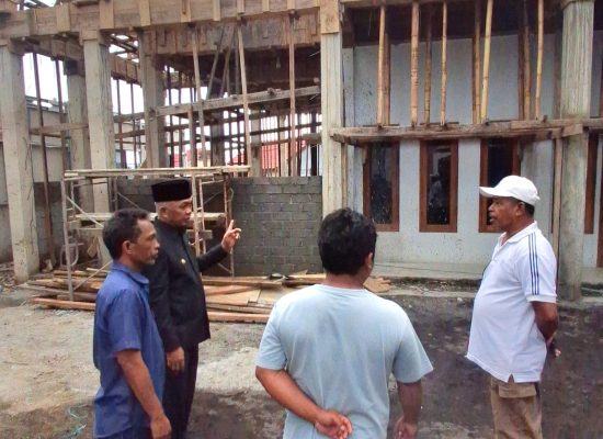 Nasri On The Spot ke Masjid Arrahman, Siap Bantu Konstruksi Atap