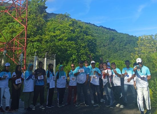 Kecamatan Moti Gandeng Puskesmas Gelar Jalan Sehat dan Cek Kesehatan Gratis
