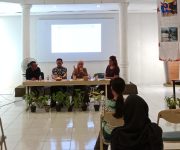 Nazla Tegaskan Peran Perempuan dalam Forum Diskusi Kepulauan, Krisis Ekologis dan Kebijakan Politik