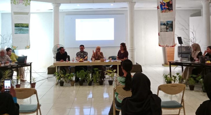 Nazla Tegaskan Peran Perempuan dalam Forum Diskusi Kepulauan, Krisis Ekologis dan Kebijakan Politik