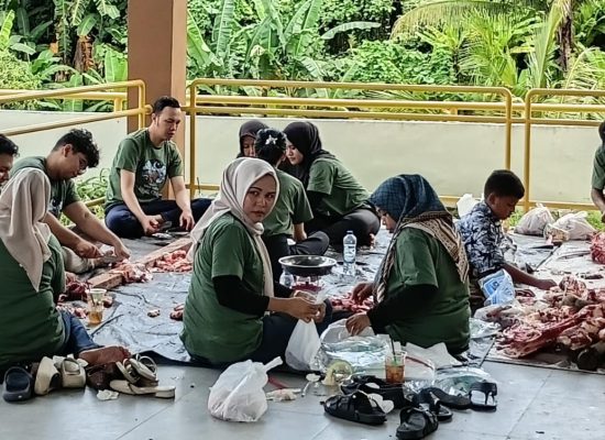 Kejati Maluku Utara Kurban 8 Ekor Sapi dan 2 Ekor Kambing di Momen Iduladha 1447 Hijriah