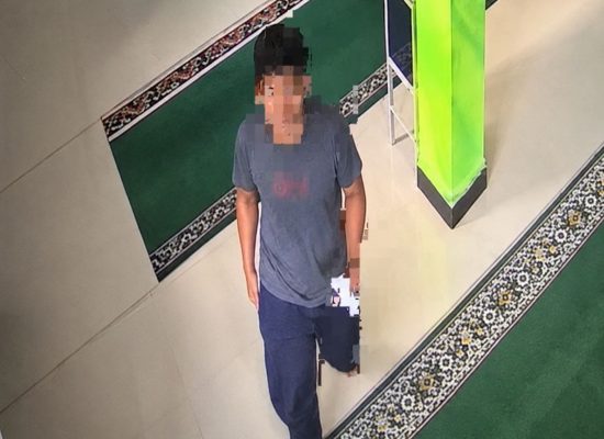 Polisi Buru Pelaku Pencuri Isi Kota Amal di Masjid Nurul Yakin Tabona