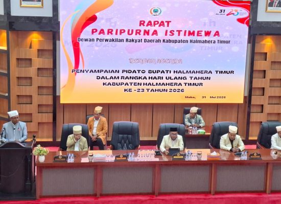 Bupati Tegaskan Percepat Pelayanan dan Pemerataan Pembangunan di Paripurna HUT Haltim ke-23