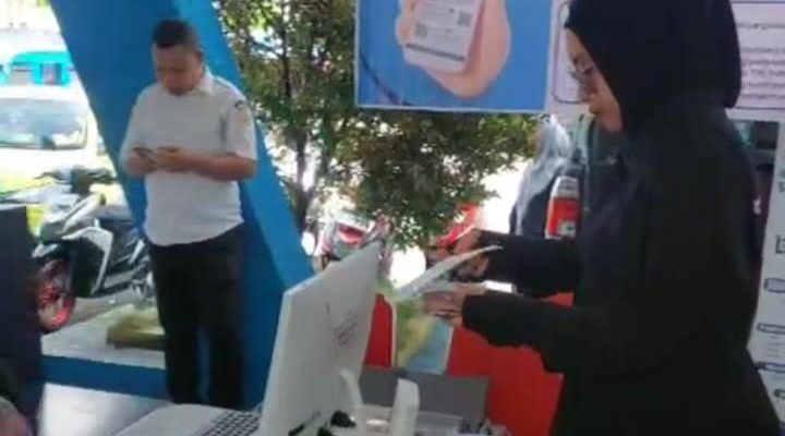 Samsat Keliling di Gamalama Ternate Mudahkan Masyarakat Bayar Pajak, Ada Program Berhadiah Emas