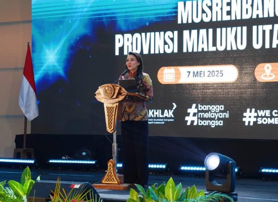 Pesan Tegas Gubernur Sherly: Jangan Biarkan Rakyat Terjebak Kemiskinan Karena Jalan Putus