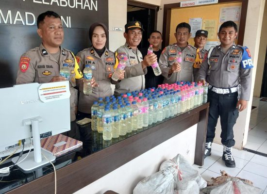 Polsek KP3 Ahmad Yani Ternate Sita Cap Tikus di KM Uki Raya 04