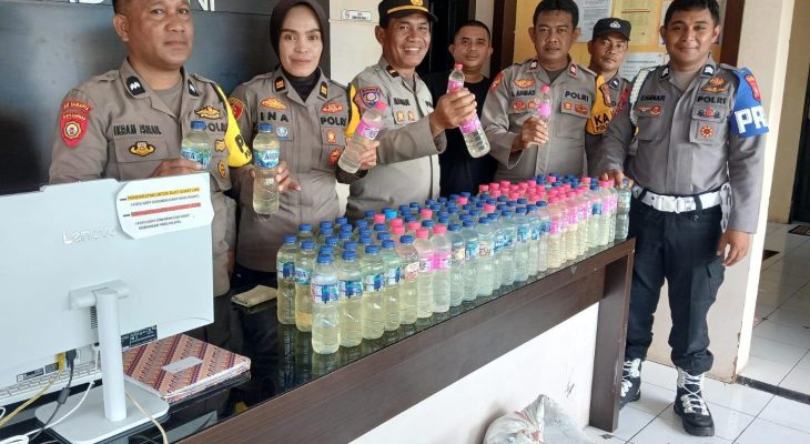 Polsek KP3 Ahmad Yani Ternate Sita Cap Tikus di KM Uki Raya 04