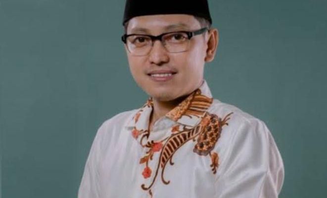 Bubarkan Nobar Pesta Babi, Tabrani: TNI tak Boleh Pakai Komentar Medsos, karena Bukan Standar Hukum