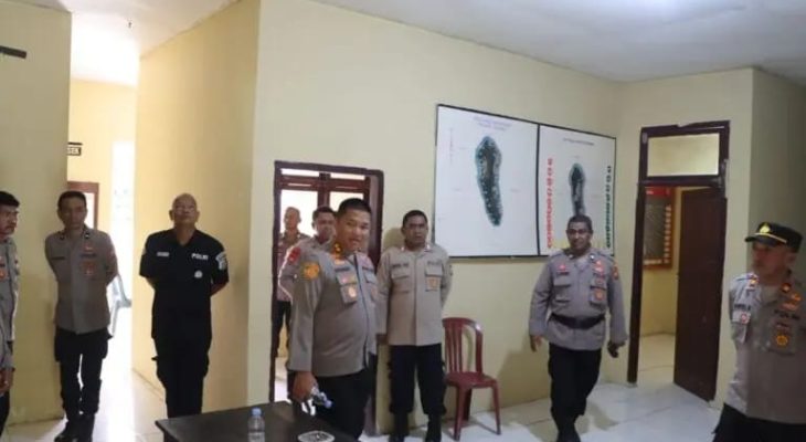 Kunjungi Polsek Sanana, Kapolres Sula Tekankan Pelayanan Humanis ke Masyarakat