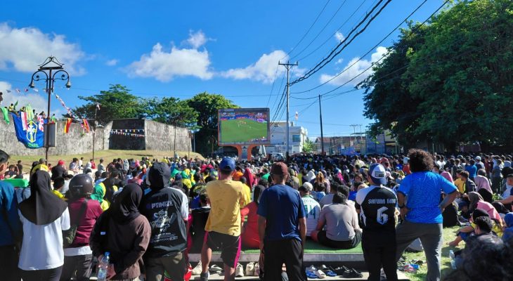 Brasil vs Maroko Imbang 1-1, Ribuan Orang Padati Kampung Piala Dunia di Kota Ternate