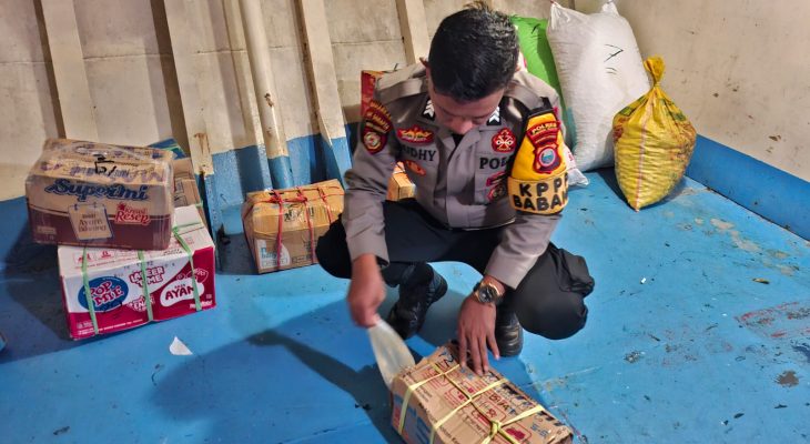 Polsek Bacan Timur Temukan Ratusan Liter Cap Tikus di KM Uki Raya 05 Tujuan Ternate