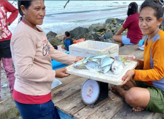 Lomba Mancing Tradisional Warnai Festival Buli Asal ke-140  ‎