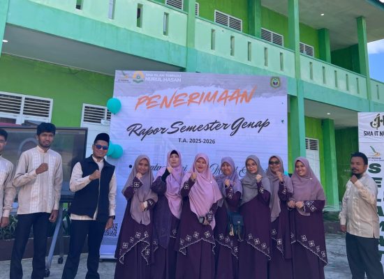 SMA IT Nurul Hasan Gelar Penerimaan Rapor dan Murid Awards 2025-2026