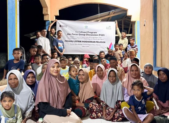 PLN UIP MPA Dorong Pendidikan dan Energi Bersih Lewat Program Perahu Listrik di Ujung Pulau Seram