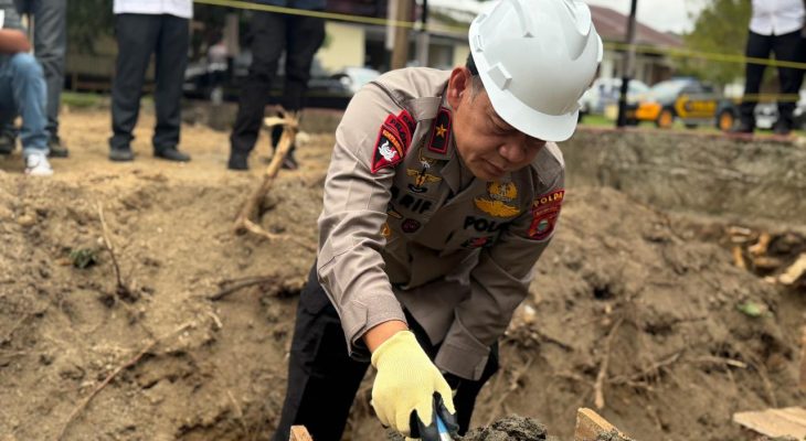 Kapolda Arif Budiman Lakukan Peletakan Batu Pertama Pembangunan Gedung SPKT Polres Halmahera Tengah