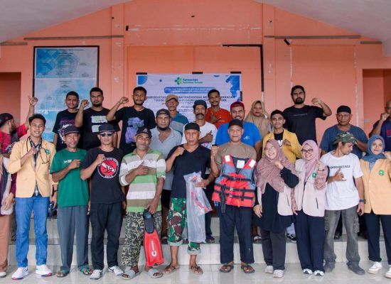 Dosen Poltekkes Ternate Beri Pelatihan Teknik Ekualisasi di Nelayan Bobo Tidore