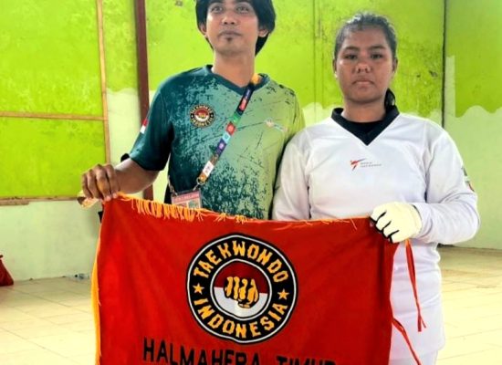 Atlet Taekwondo Antar Haltim Raih Emas Pertama di POPDA XII Maluku Utara