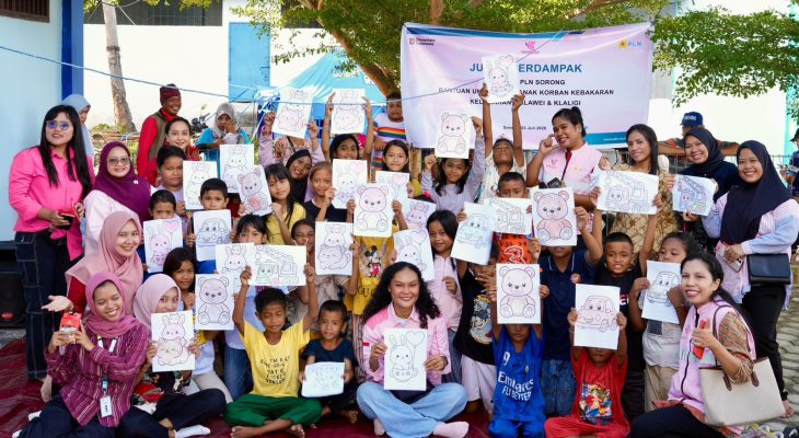 Tawa dan Warna Ceria Kembali Hadir, Srikandi PLN Hibur Anak-Anak Korban Kebakaran di Sorong
