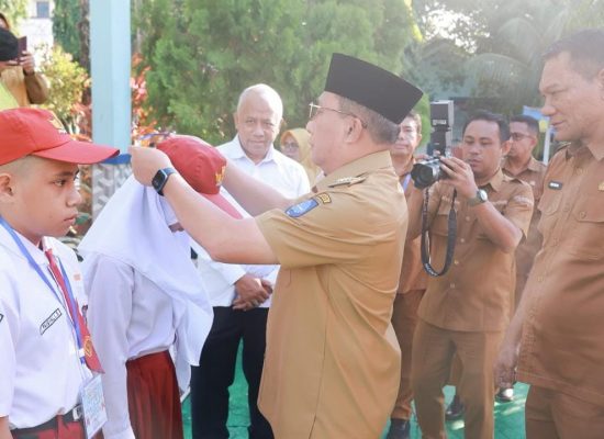 Wali Kota Ternate Pantau Masa Pengenalan Lingkungan Sekolah di SMP Negeri 6 