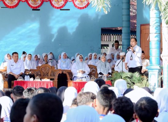 Sekda Kota Ternate Monitoring Pelaksanaan MPLS di SMP Negeri 2 