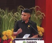 Yusran Tagih Janji Pemprov, Bupati Sula Minta Bantuan Waisakai Rp5,45 Miliar