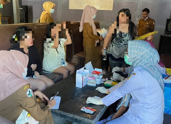 Tekan Angka Penularan Penyakit, Dinkes Taliabu Lakukan Pemeriksaan Kesehatan di Tempat Hiburan Malam
